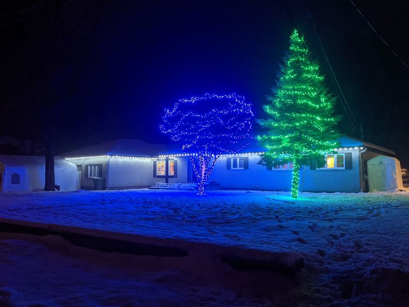 Christmas light installation Ottawa